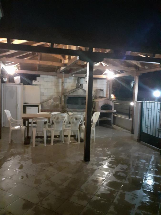 Vila Alegria Nea Iraklitsa Bagian luar foto
